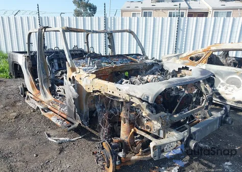 2021 Jeep Gladiator Willys 4X4 из США, поврежденный, VIN 1C6HJTAG0ML523933